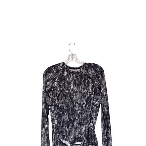 Lululemon Shirt Black White Long Sleeve Gym Workout Active Crewneck Size 4 - Picture 3 of 12